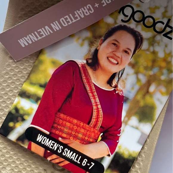 Feelgoodz • NWT Khaki Easy Day Slide On Sandals - Picture 3 of 5